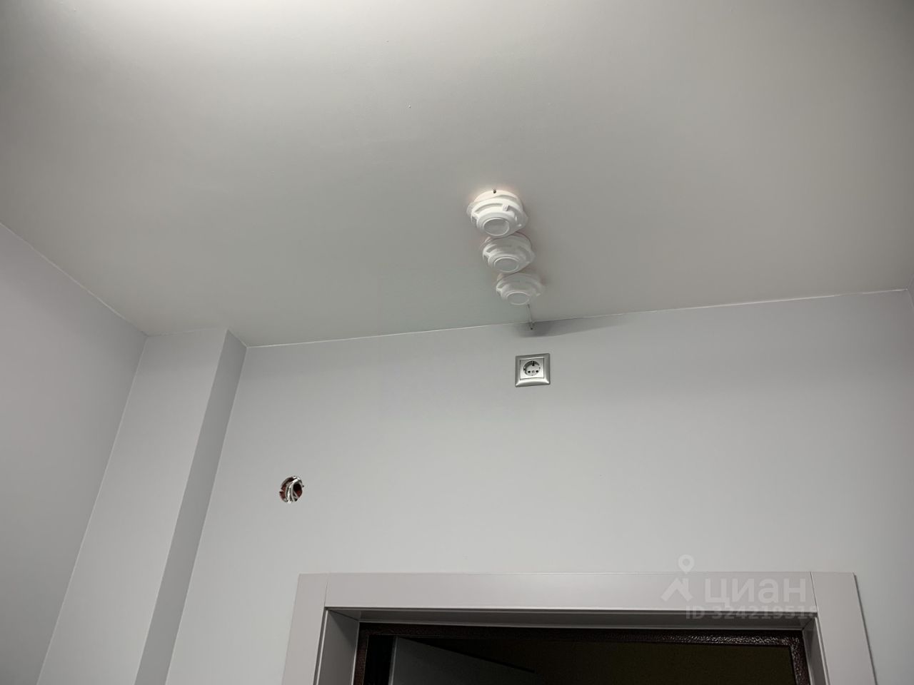 Продажа 1-комн квартиры на вторичном рынке Красногорск, Заводская улица, 18к3