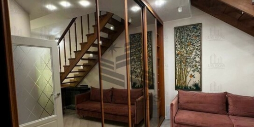 3-комн квартира улица Рылеева,  д. 10