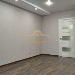 Продажа 1-комн квартиры на вторичном рынке улица Оптиков,  д. 45 к1