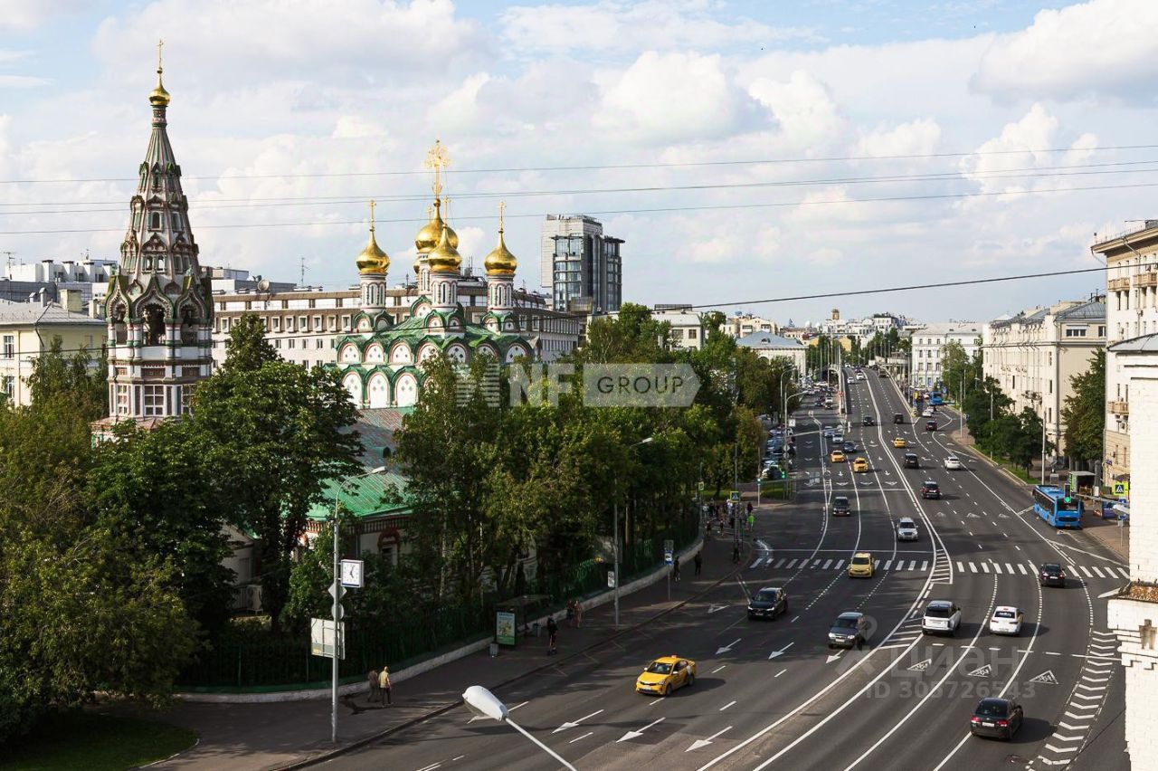 Продажа 3-комн квартиры на вторичном рынке Комсомольский проспект, 9А