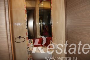 Продажа 4-комн квартиры на вторичном рынке Колпино г, Московская ул ,  д. 4