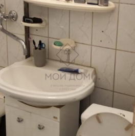 Продажа 2-комн квартиры на вторичном рынке ул Фабрициуса,  д. 33,  к. 1