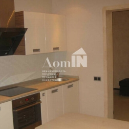 Продажа 3-комн квартиры на вторичном рынке Луначарского пр-кт,  д. 15 к1