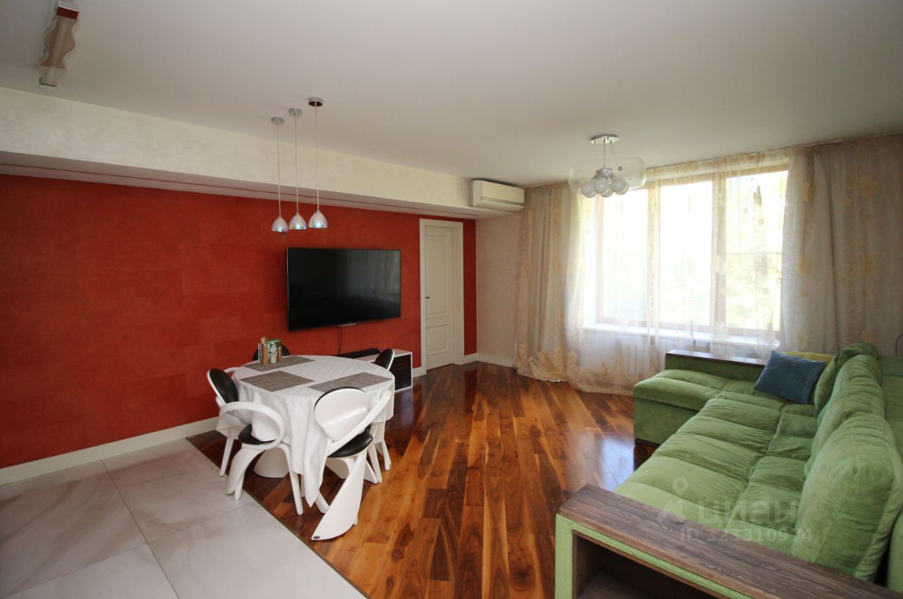 Продажа 2-комн квартиры на вторичном рынке улица Генерала Ермолова, 10/6