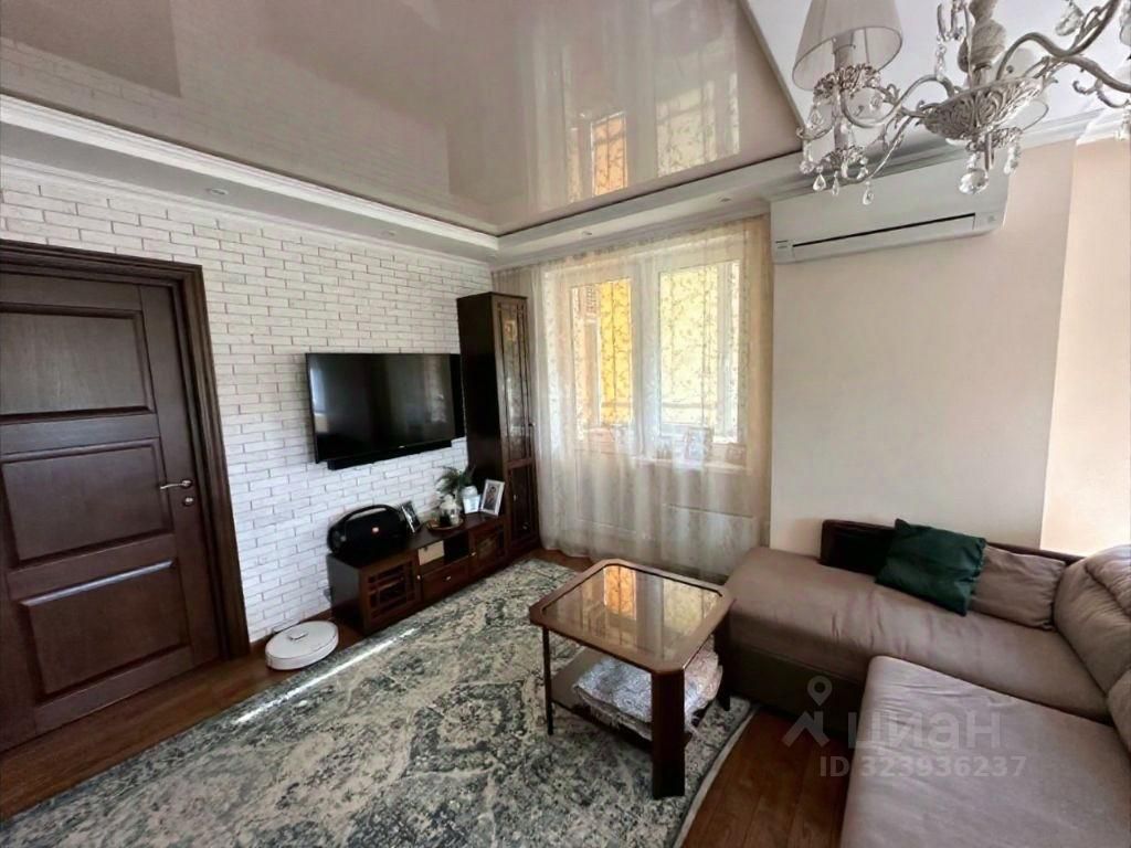 Продажа 3-комн квартиры на вторичном рынке Мытищи, улица Кедрина, 3