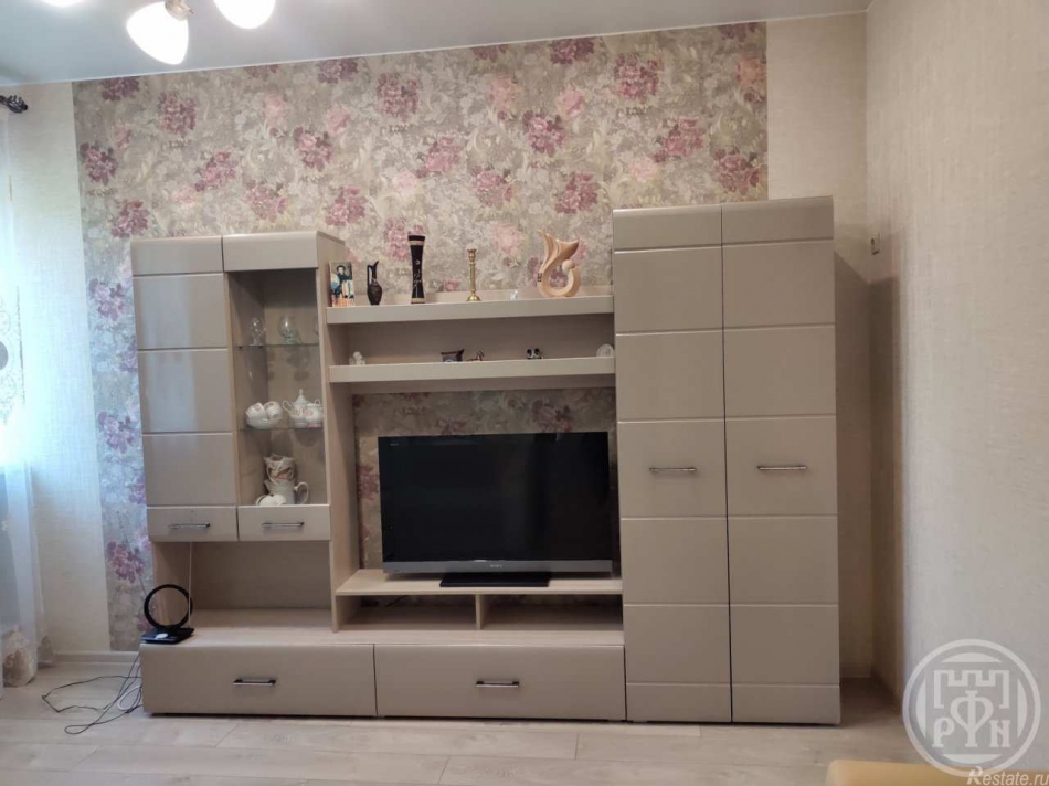 Продажа 2-комн квартиры на вторичном рынке Петергоф г., Аврова ул. ,  д. 41