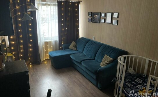 Продажа 3-комн квартиры на вторичном рынке ул Наличная,  д. 45,  к. 1