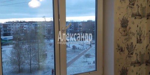 1-комн квартира Ломоносов г., Швейцарская ул. ,  д. 10