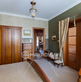 Продажа 2-комн квартиры на вторичном рынке Кронверкский пр-кт