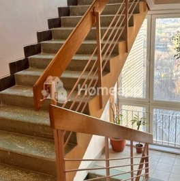 Продажа 4-комн квартиры на вторичном рынке ул Мосфильмовская,  д. 11,  к. 2