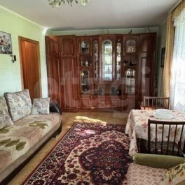 Продажа 2-комн квартиры на вторичном рынке улица Пограничника Гарькавого,  д. 16 к5