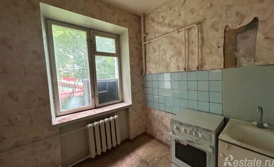 Продажа 2-комн квартиры на вторичном рынке Спортивная улица,  д. 4А