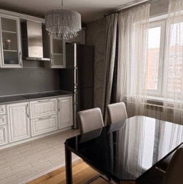 Продажа 2-комн квартиры на вторичном рынке улица Сайкина,  д. 19