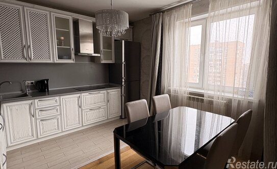 Продажа 2-комн квартиры на вторичном рынке улица Сайкина,  д. 19