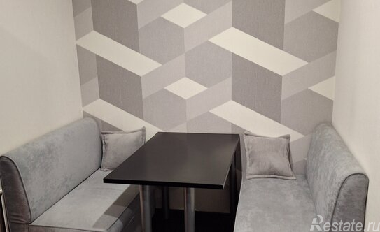 Продажа 2-комн квартиры на вторичном рынке улица Трофимова,  д. 4Б