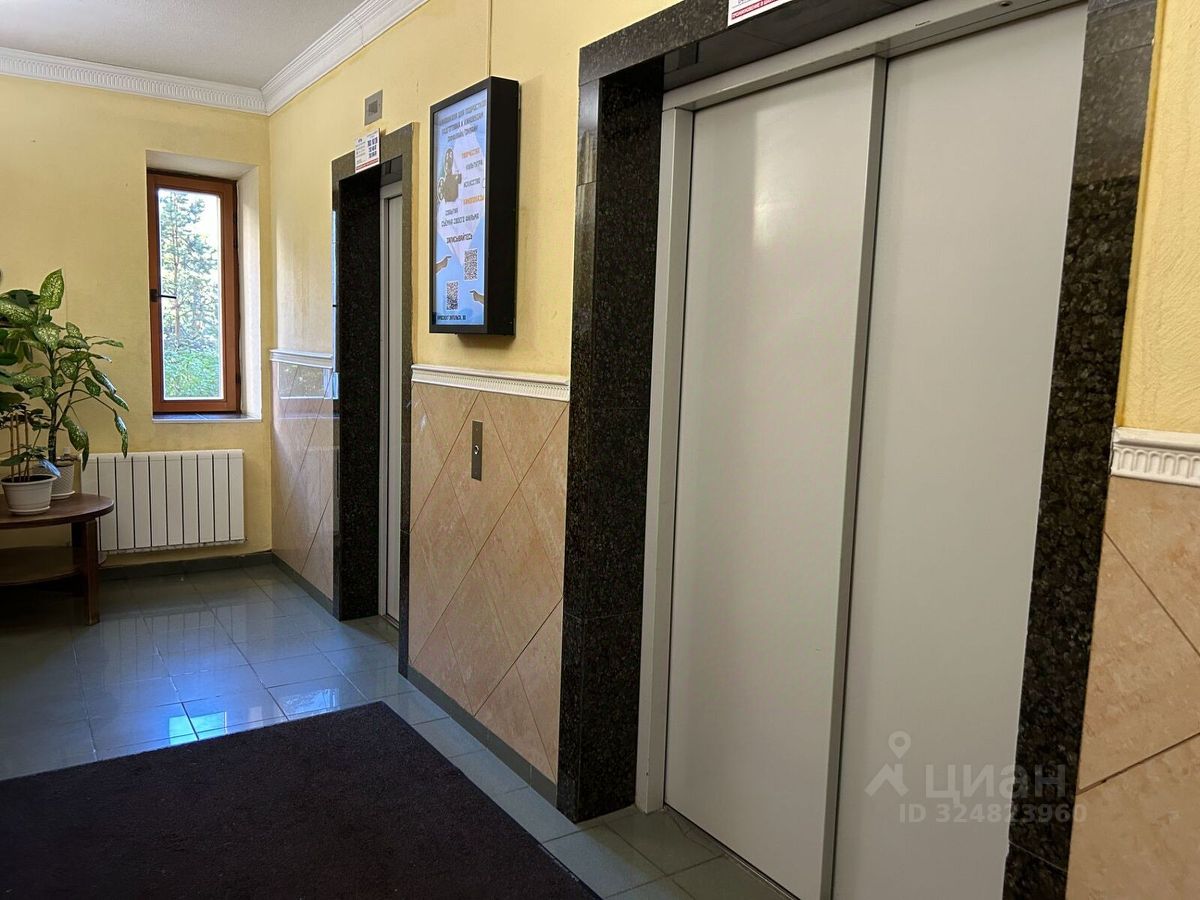 Продажа 3-комн квартиры на вторичном рынке Фермское шоссе, 32