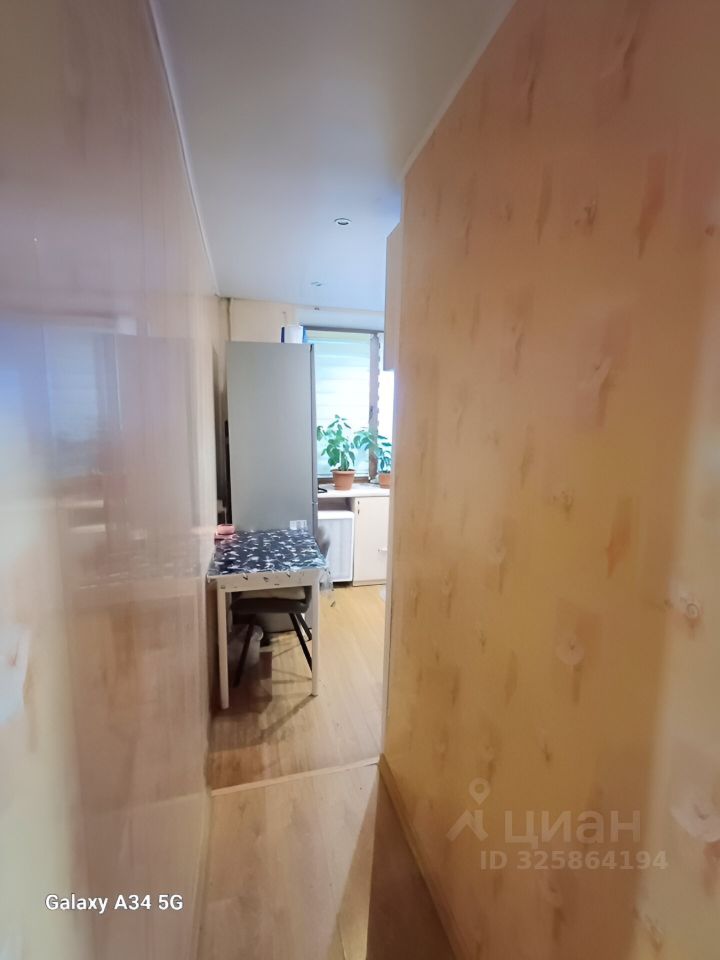 Продажа 2-комн квартиры на вторичном рынке Сланцы, улица Кирова, 24