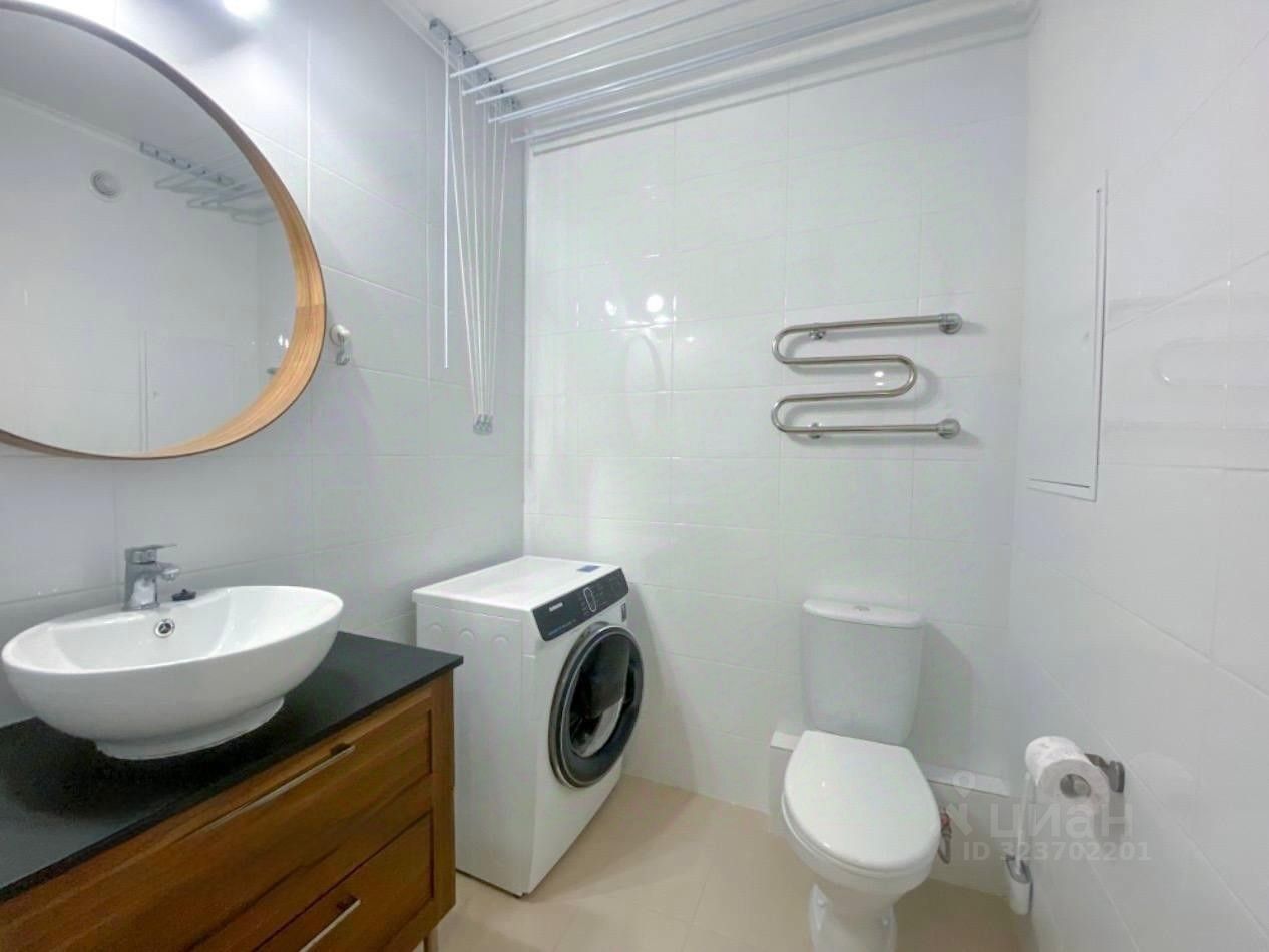 Продажа 2-комн квартиры на вторичном рынке улица Римского-Корсакова, 11к8