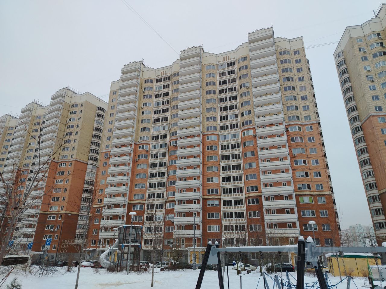 Продажа 3-комн квартиры на вторичном рынке Рождественская улица, 31