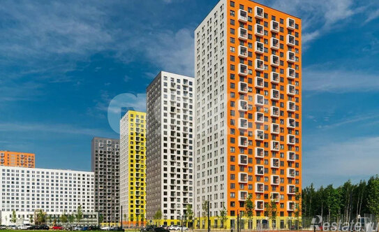 Продажа 2-комн квартиры на вторичном рынке Саларьевская ул,  д. 8 к2