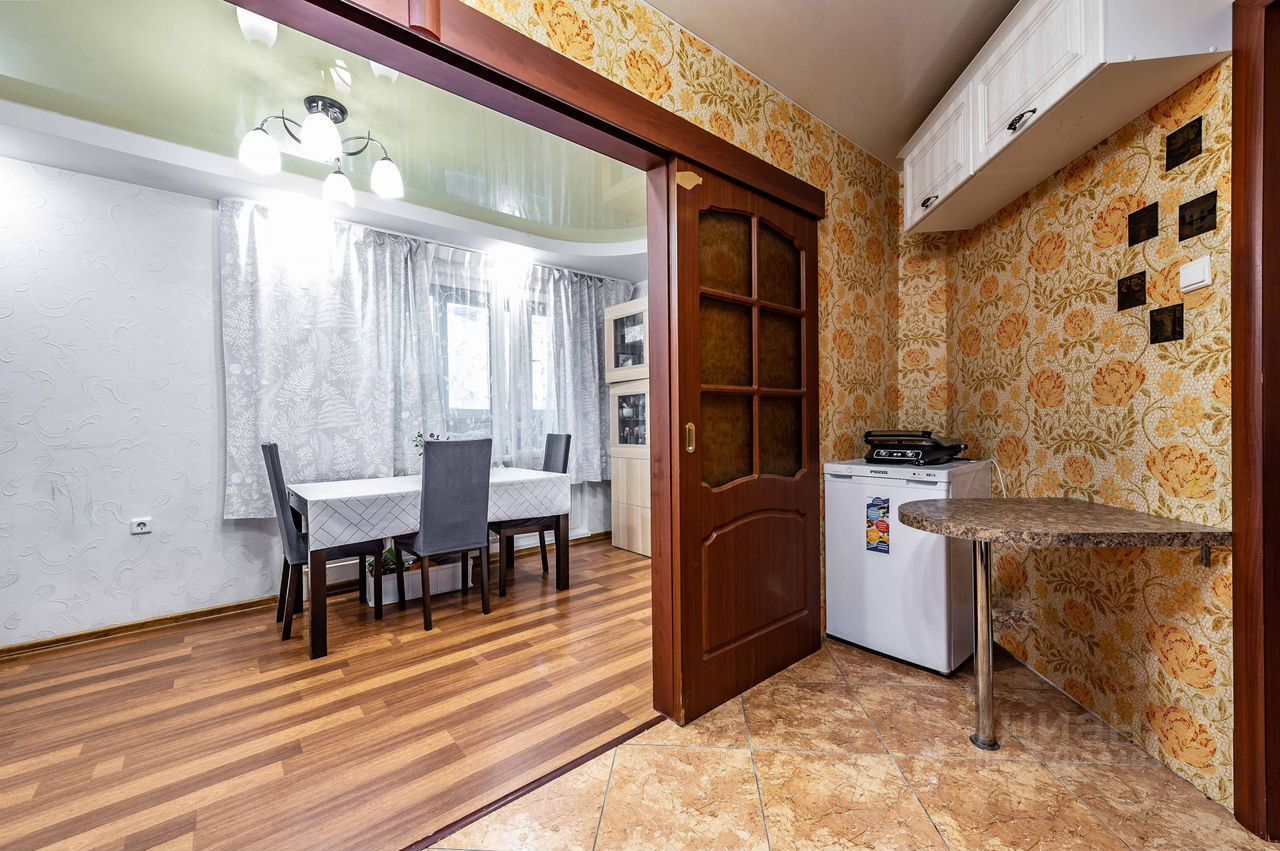 Продажа 2-комн квартиры на вторичном рынке пос. Бугры, улица Полевая, 16