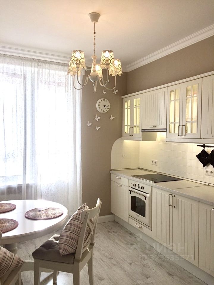 Продажа 1-комн квартиры на вторичном рынке Парашютная улица, 52