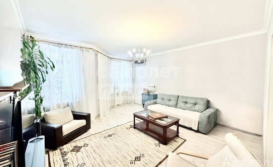 Продажа 3-комн квартиры на вторичном рынке Лобня, ул Юбилейная,  д. 4,  к. 2