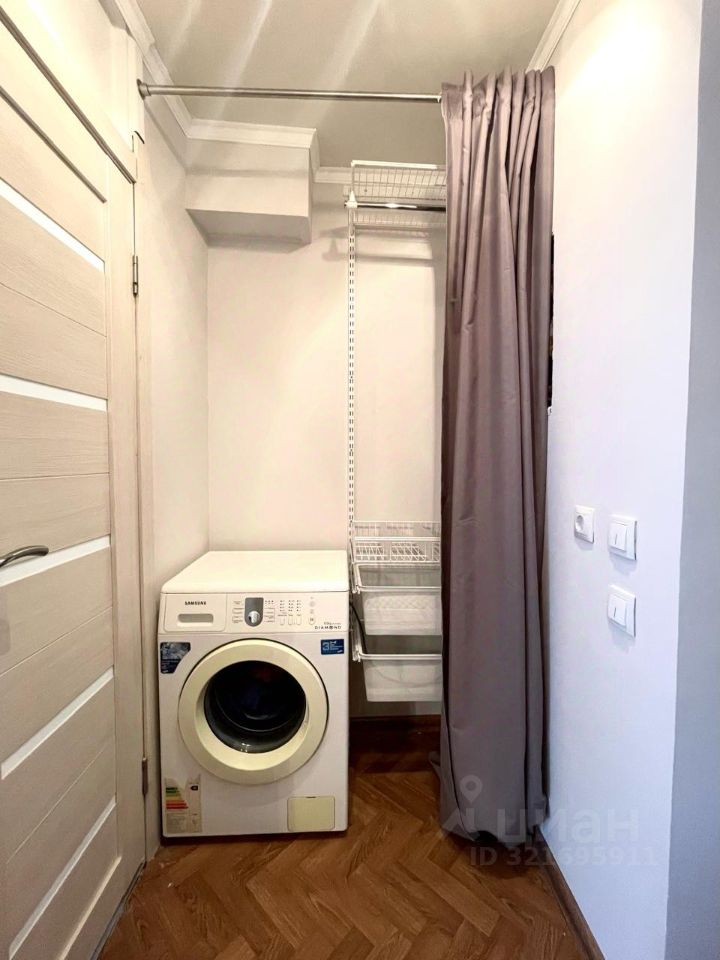 Продажа 1-комн квартиры на вторичном рынке Старая Басманная улица, 9к1