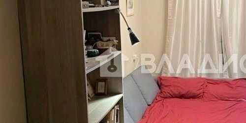 2-комн квартира улица Моисеенко, 7/40