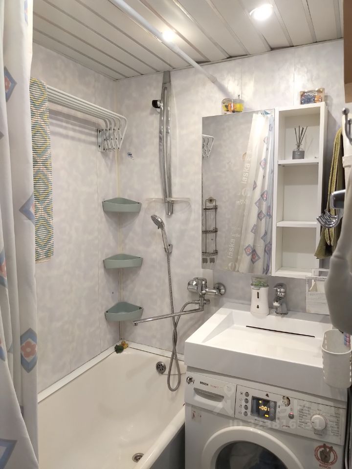 Продажа 3-комн квартиры на вторичном рынке Фруктовая улица, 9А