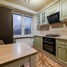 Продажа 1-комн квартиры на вторичном рынке Луначарского пр-кт,  д. 82 к1