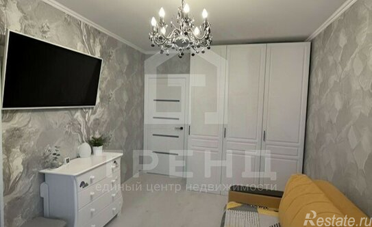 Продажа 1-комн квартиры на вторичном рынке Юнтоловский проспект