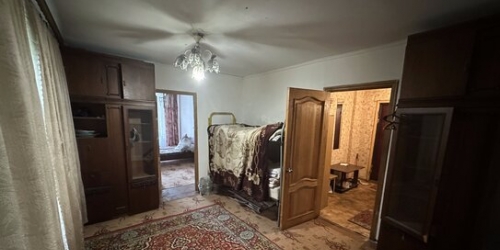 3-комн квартира ул Малахитовая,  д. 12,  к. 1