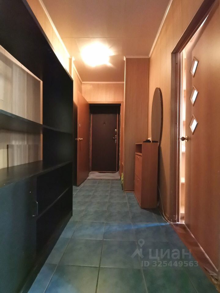 Аренда 1-комн квартиры на вторичном рынке Синявинская улица,  д. 3