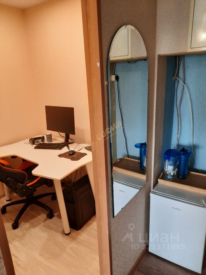 Продажа комнаты Купчинская улица, 21К1