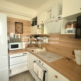 Продажа 1-комн квартиры на вторичном рынке Новогорелово, ул Современников,  д. 13,  к. 2