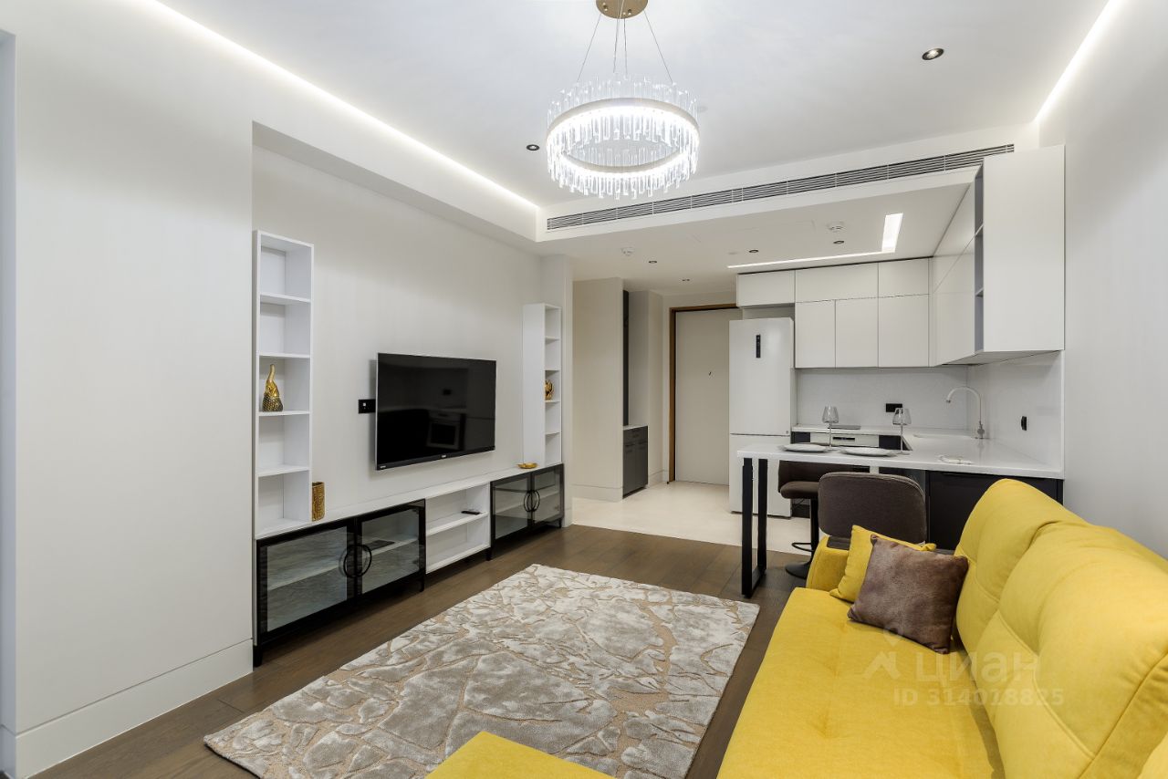 Продажа 2-комн квартиры на вторичном рынке Поклонная улица, 9