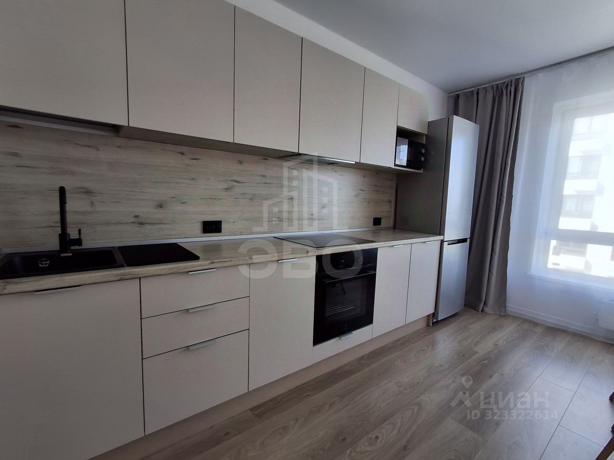 Аренда 3-комн квартиры на вторичном рынке пос. Янино-1, улица Голландская, 18к1