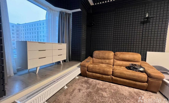 Аренда 3-комн квартиры на вторичном рынке Смольный пр-кт,  д. 13