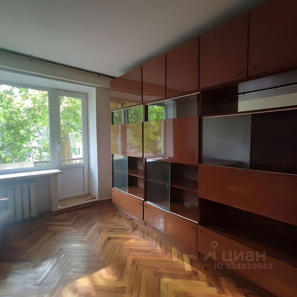 Аренда 2-комн квартиры на вторичном рынке Новоизмайловский проспект, 32К2