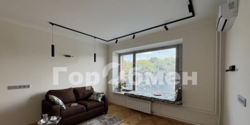 1-комн квартира улица Серёгина,  д. 3