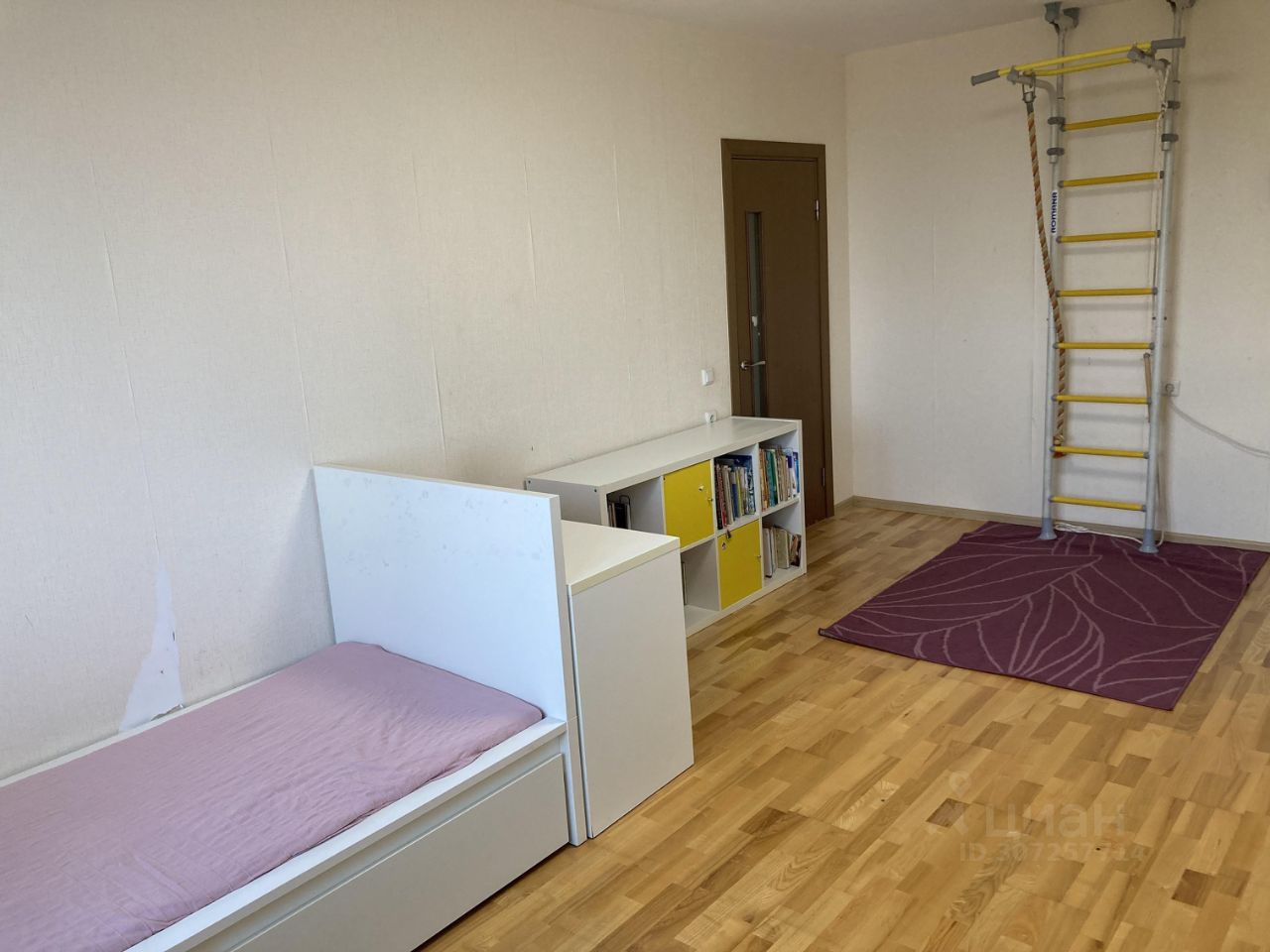 Продажа 3-комн квартиры на вторичном рынке улица Маршала Казакова, 78к1