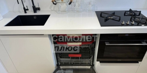 3-комн квартира Стрельбищенский пер,  д. 17