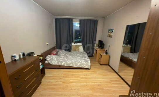 Продажа 3-комн квартиры на вторичном рынке Ветеранов пр-кт,  д. 1,  к. 1