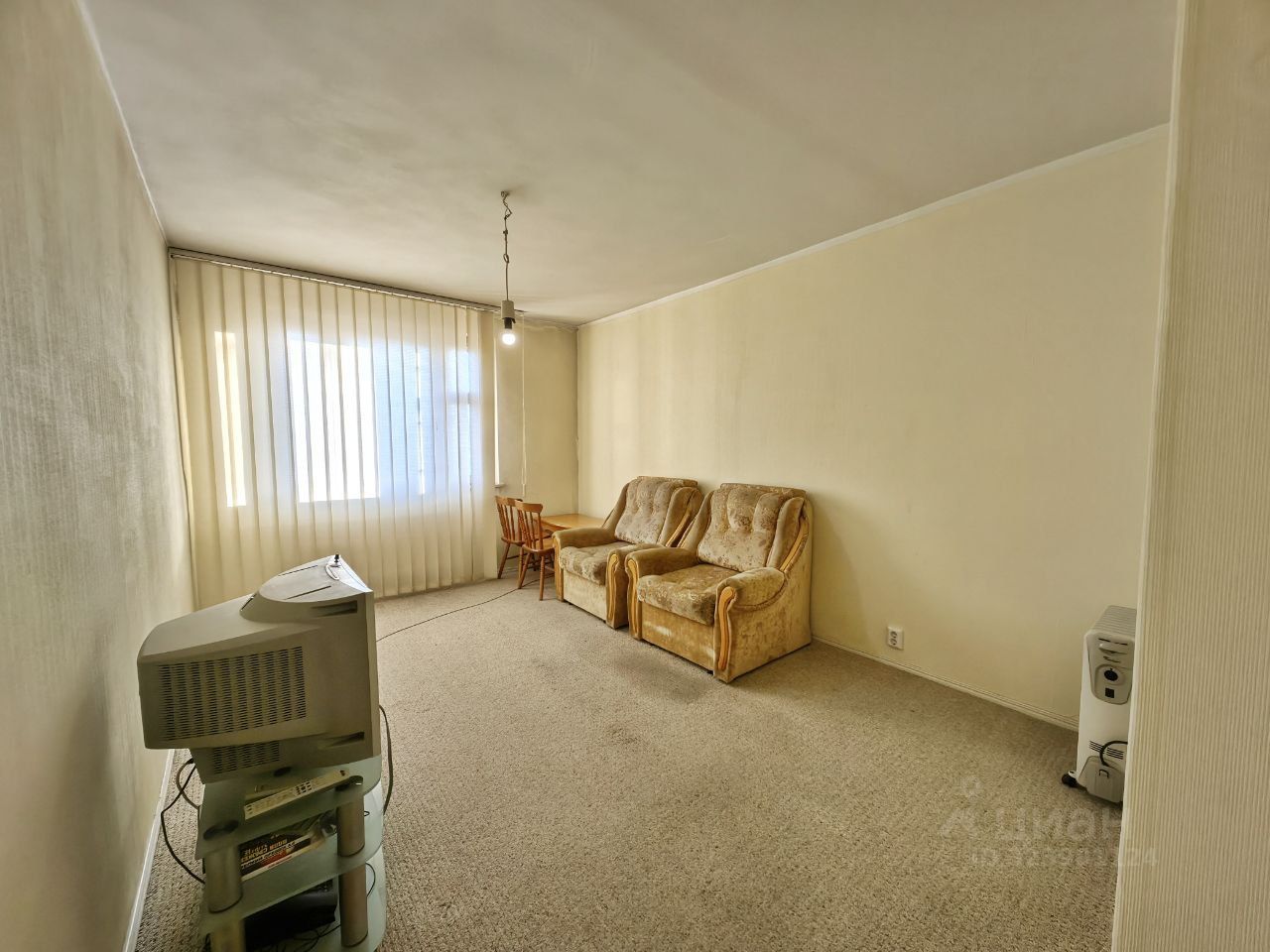 Продажа 2-комн квартиры на вторичном рынке Богатырский проспект, 30К2