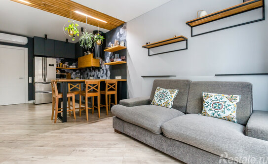 Продажа 2-комн квартиры на вторичном рынке Московский пр-кт,  д. 183-185