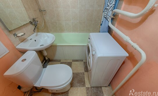 Продажа 1-комн квартиры на вторичном рынке Заводской проезд,  д. 20