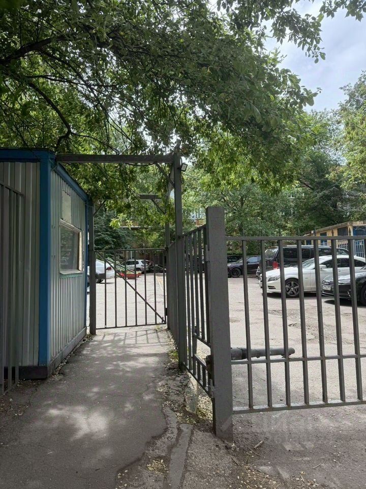 Продажа 2-комн квартиры на вторичном рынке улица Вавилова, 79