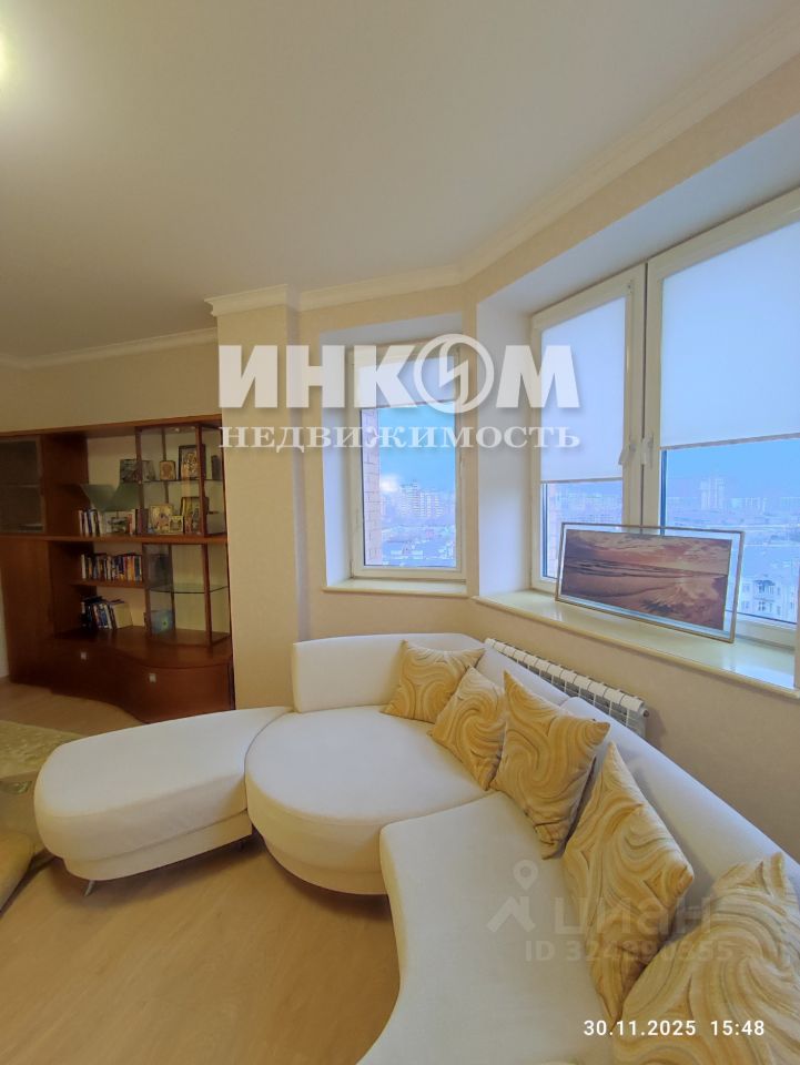 Продажа 2-комн квартиры на вторичном рынке улица Толбухина, 11К2