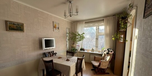 3-комн квартира улица Лёни Голикова,  д. 7